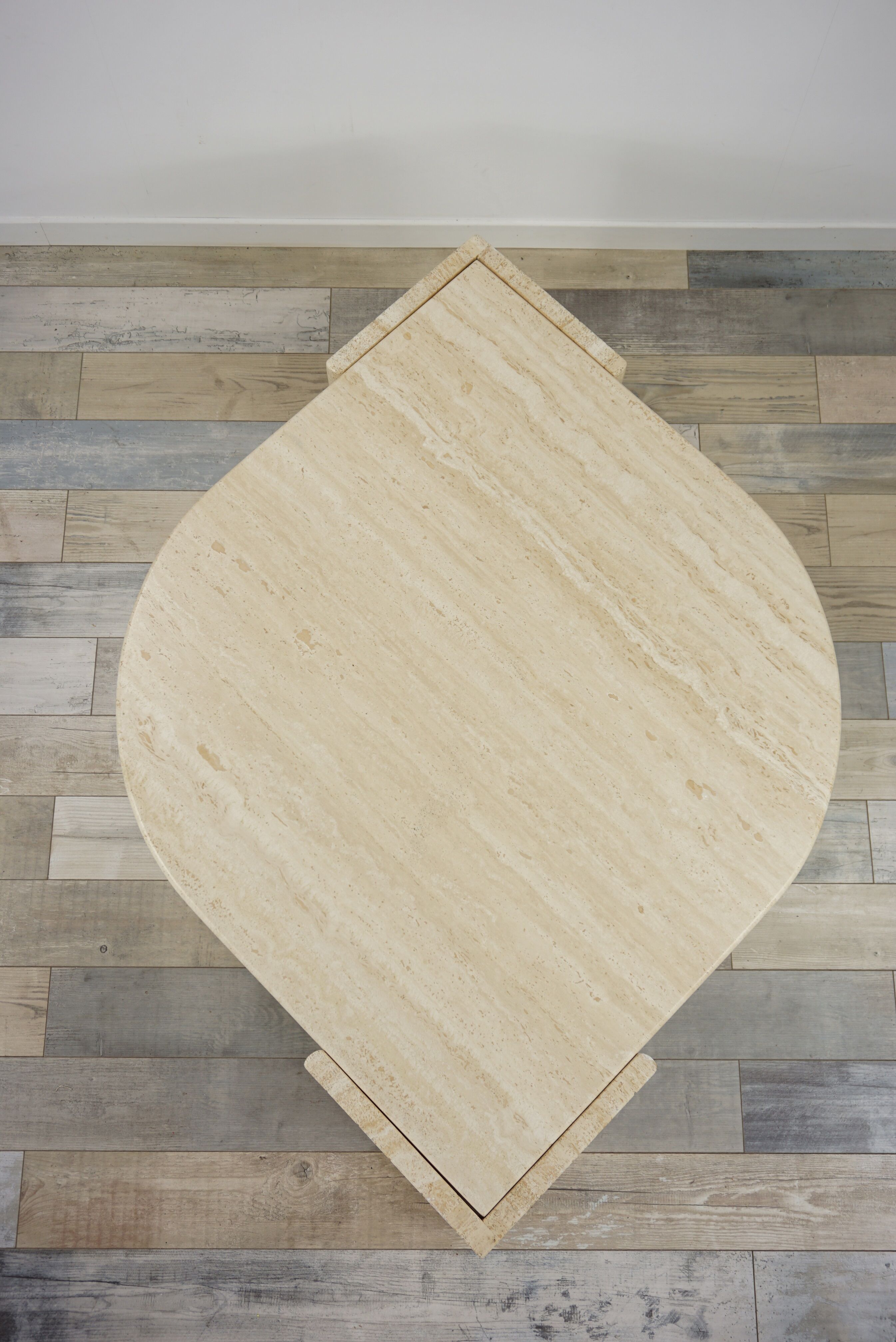 Coffee table in Italian travertine years 70