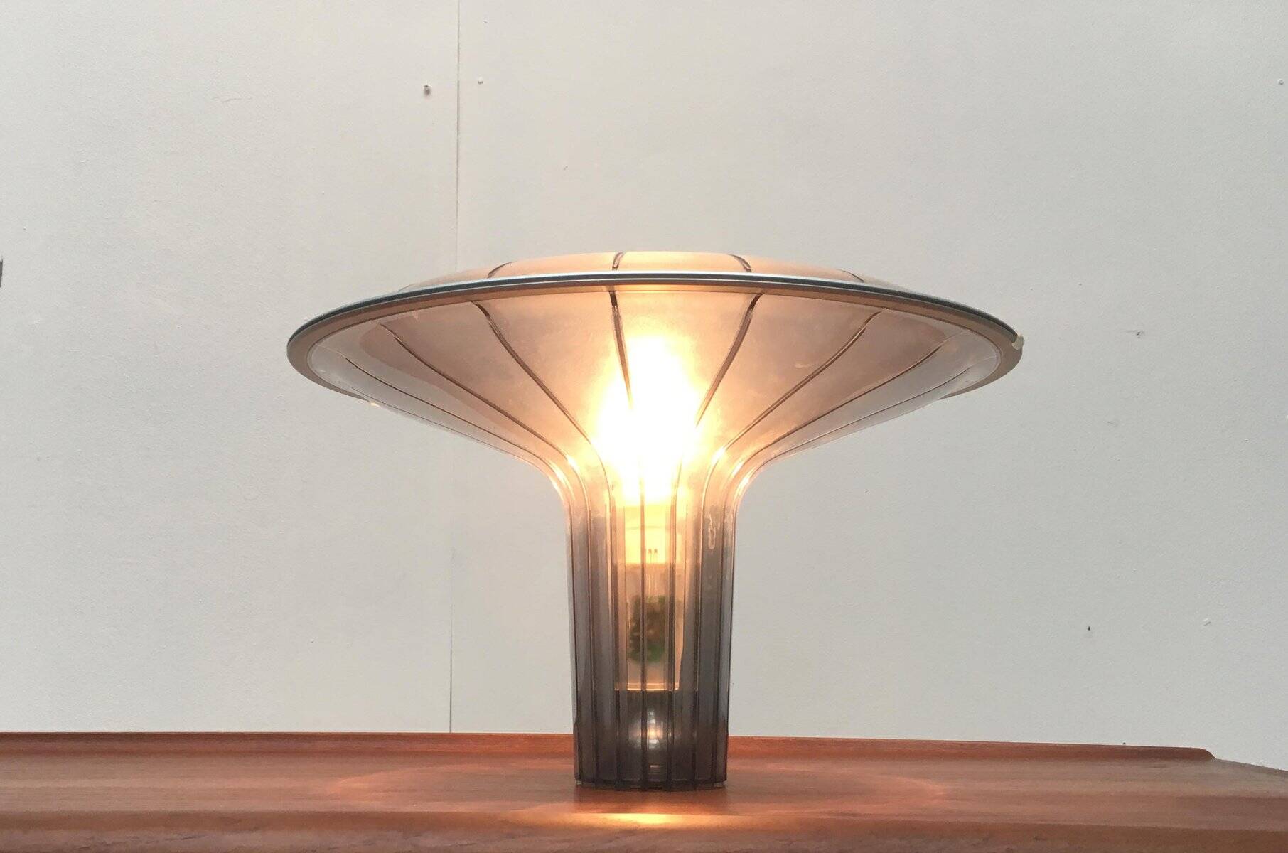 Contemporary Italian table lamp model Agaricon D36 by Ross Lovegrove for Luceplan.