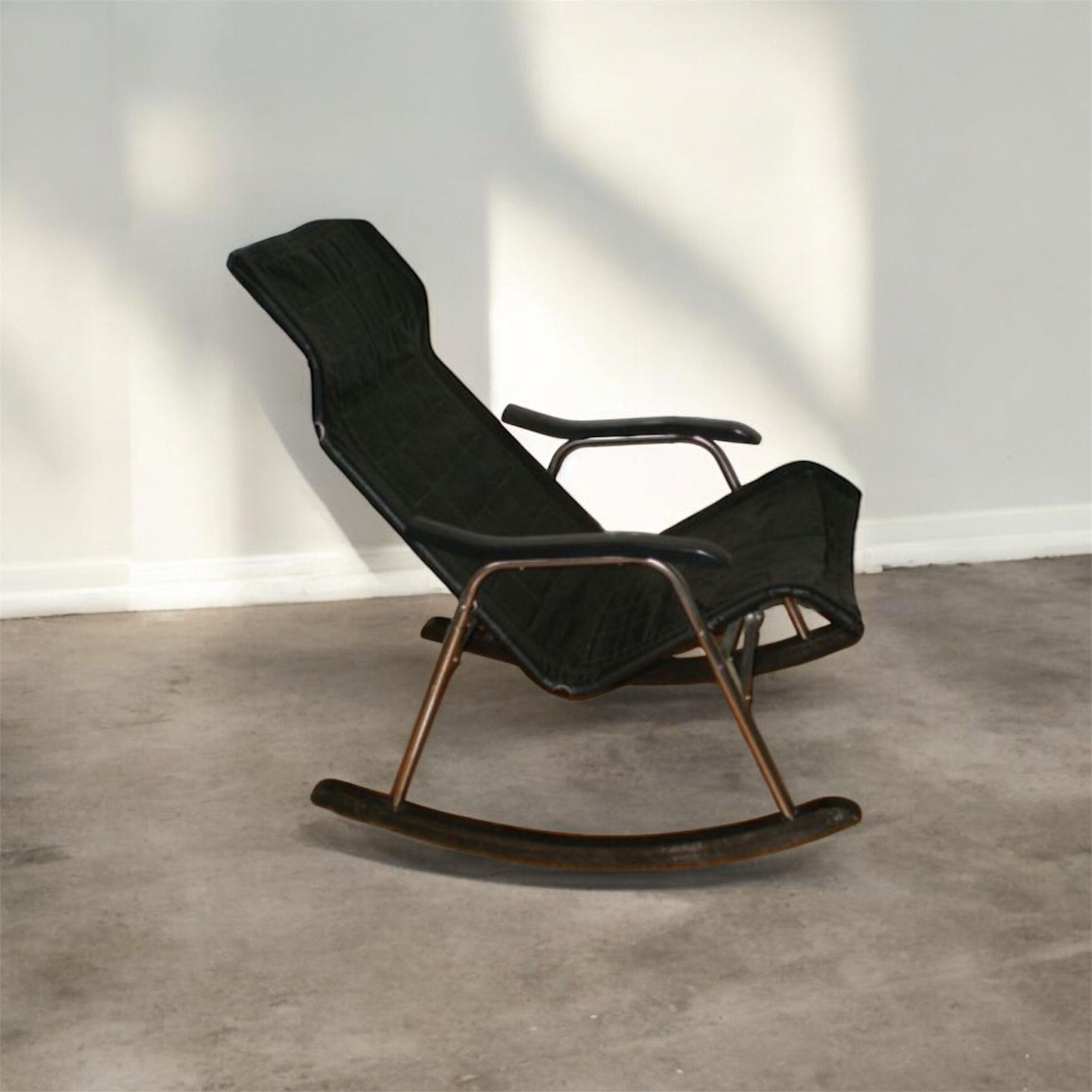 Rocking chair by Takeshi Nii - Leather and wood - 60s