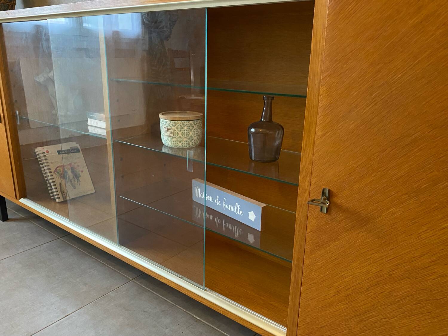 Vintage sideboard (shallow)