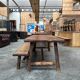 Ensemble table et son banc brutaliste