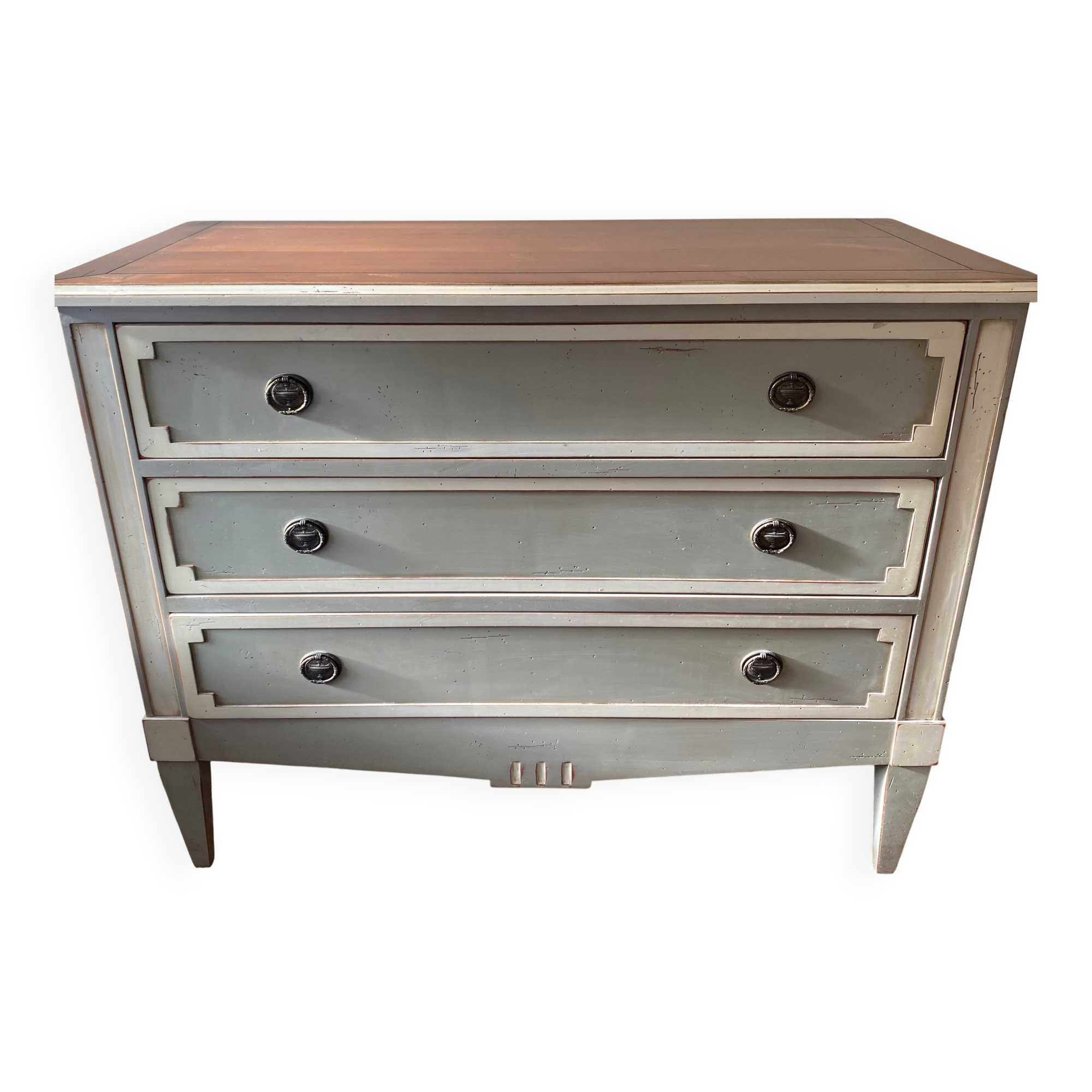 Louis XVI commode style