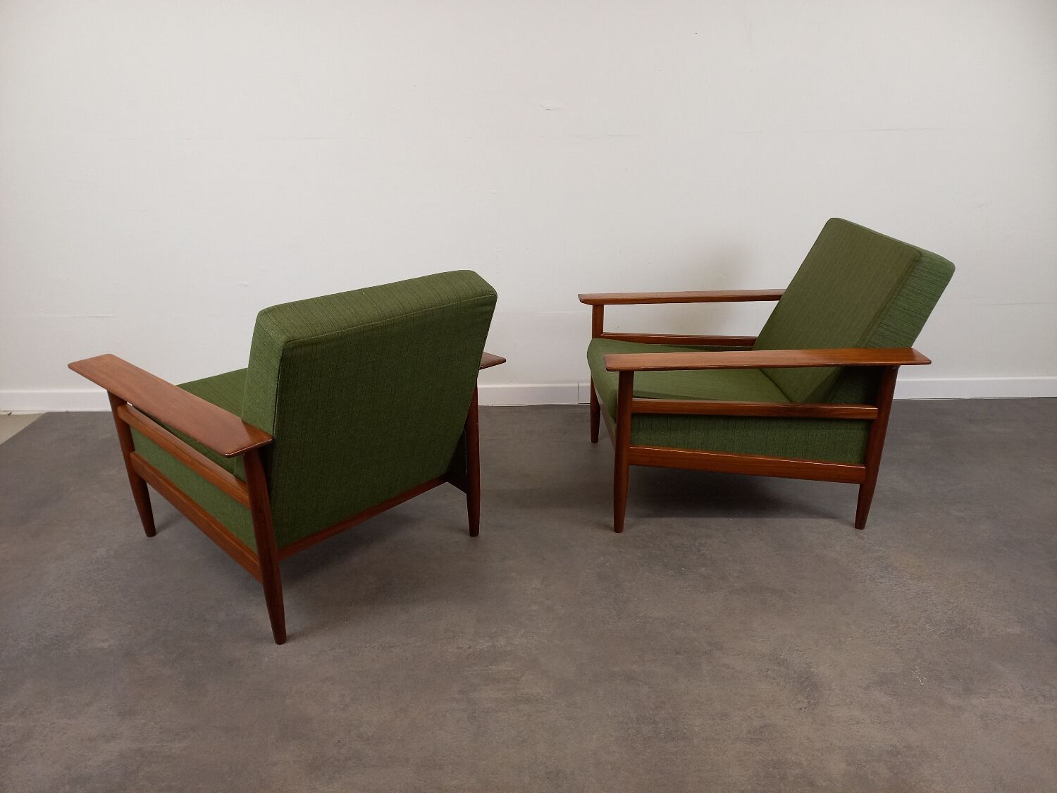 Paire de fauteuils scandinave