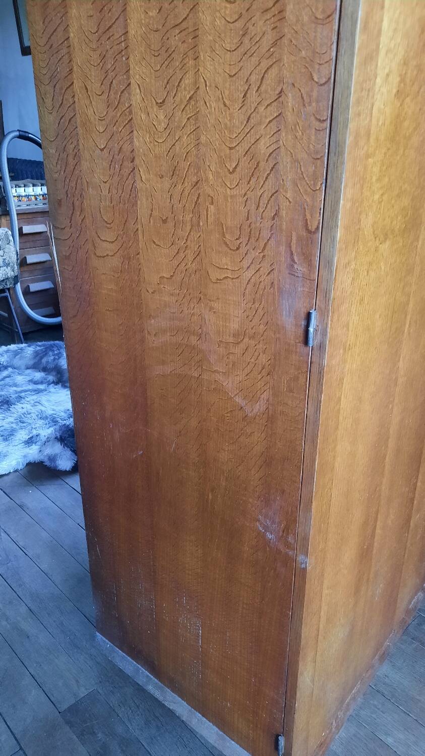Armoire asymétrique