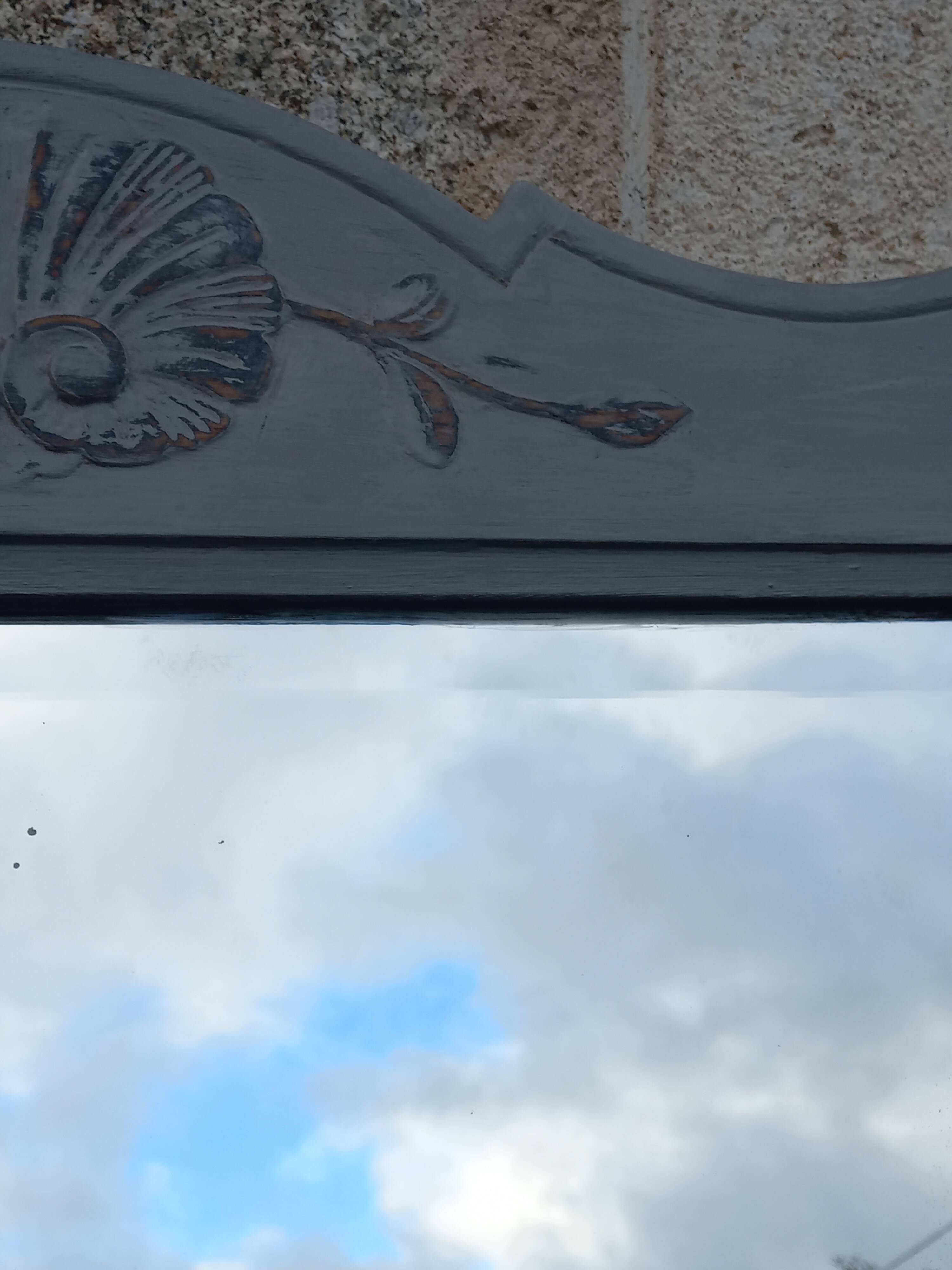 Antique Louis XV style mirror in solid oak with grey patina, 131cm.