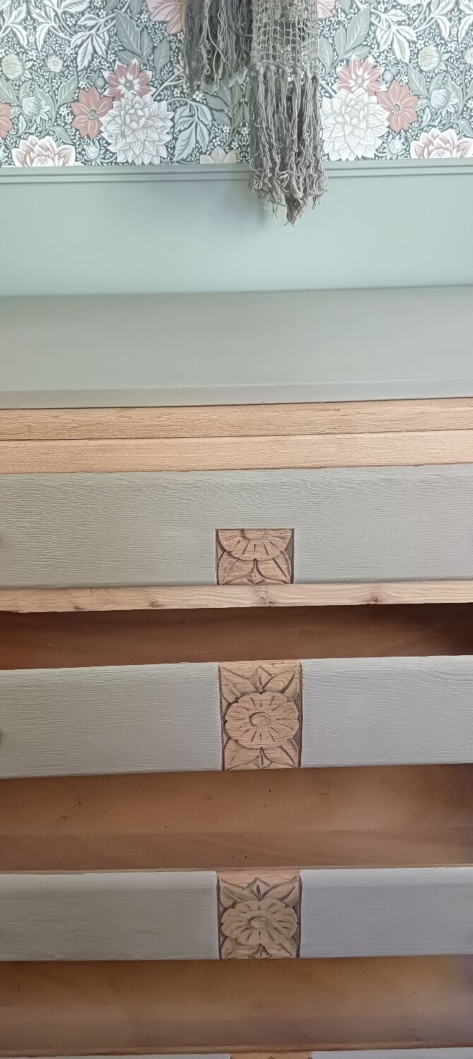 Art Deco chest of drawers
