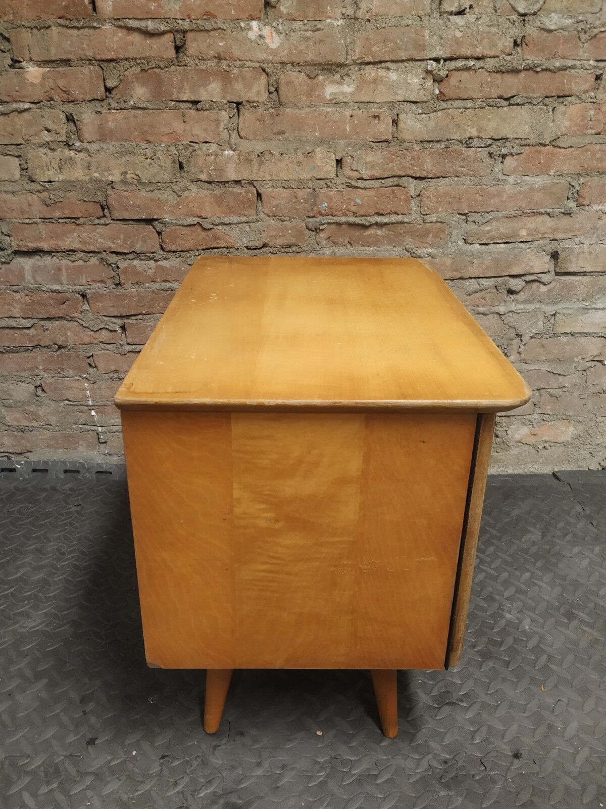 Small furniture feet compass 50s