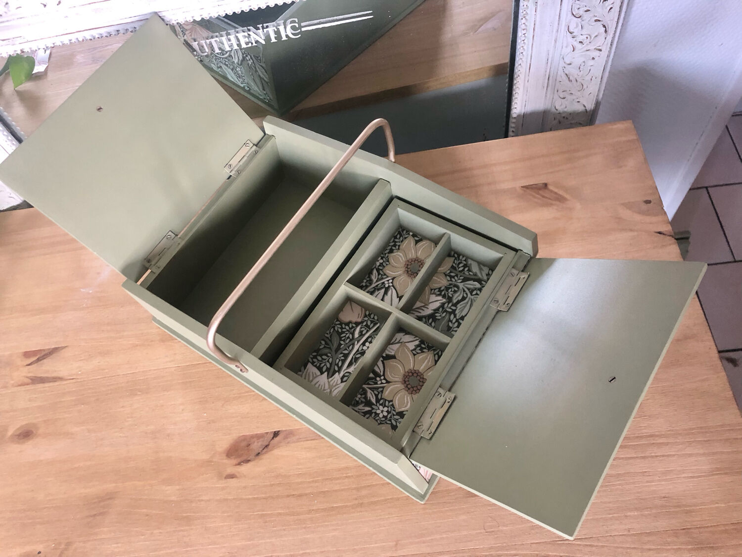 Jewelry box or sewing
