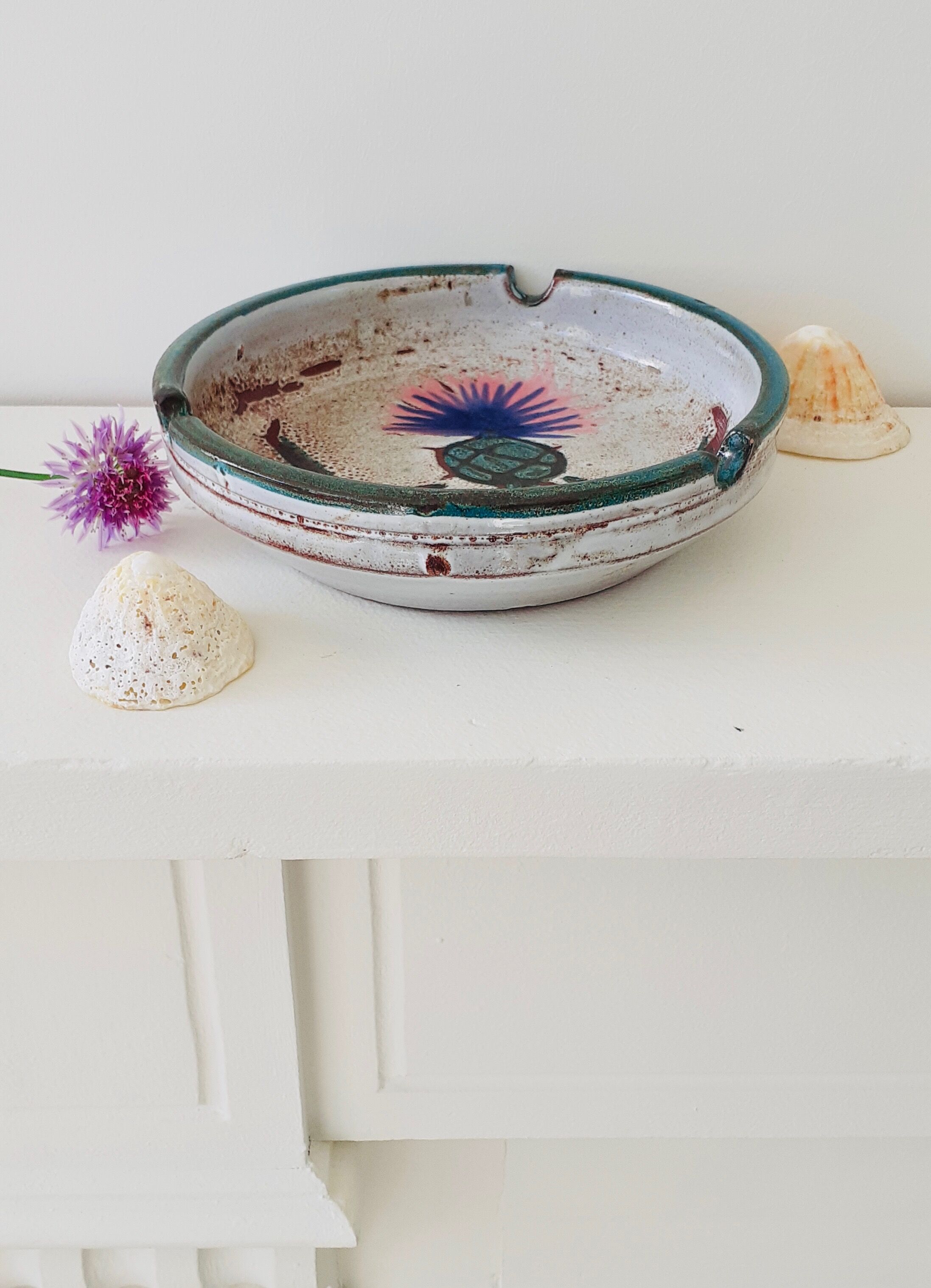 Ashtray  Vallauris thistle decoration