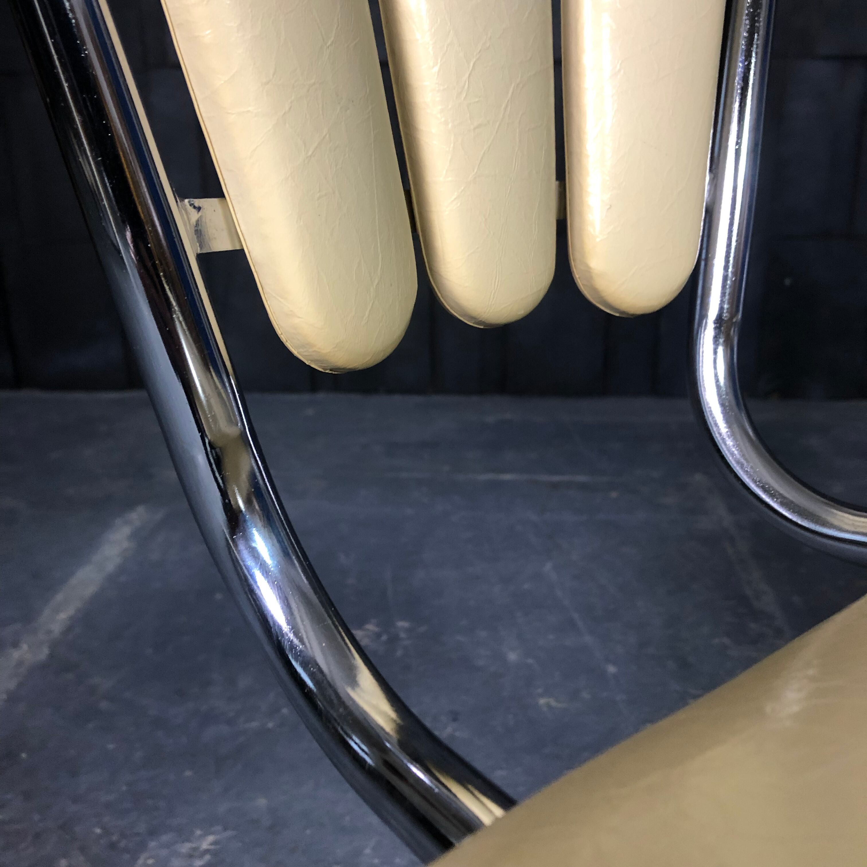 Pair of chairs "Petals" 70s