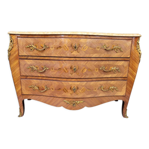 commode marquant P Louis