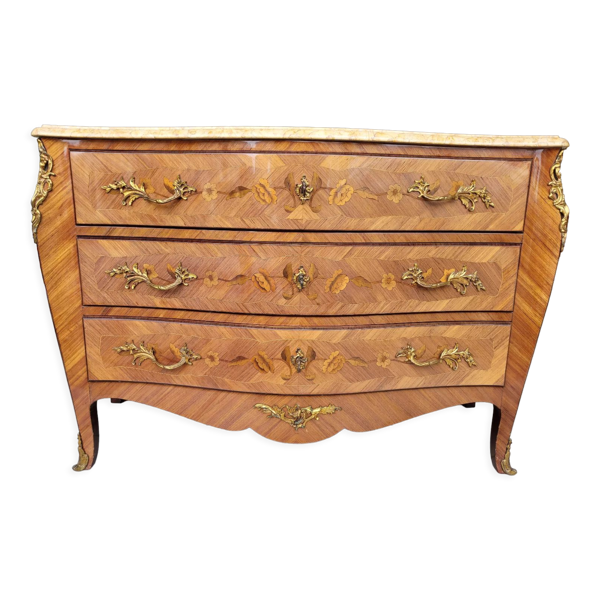 Commode marquant P Louis XV