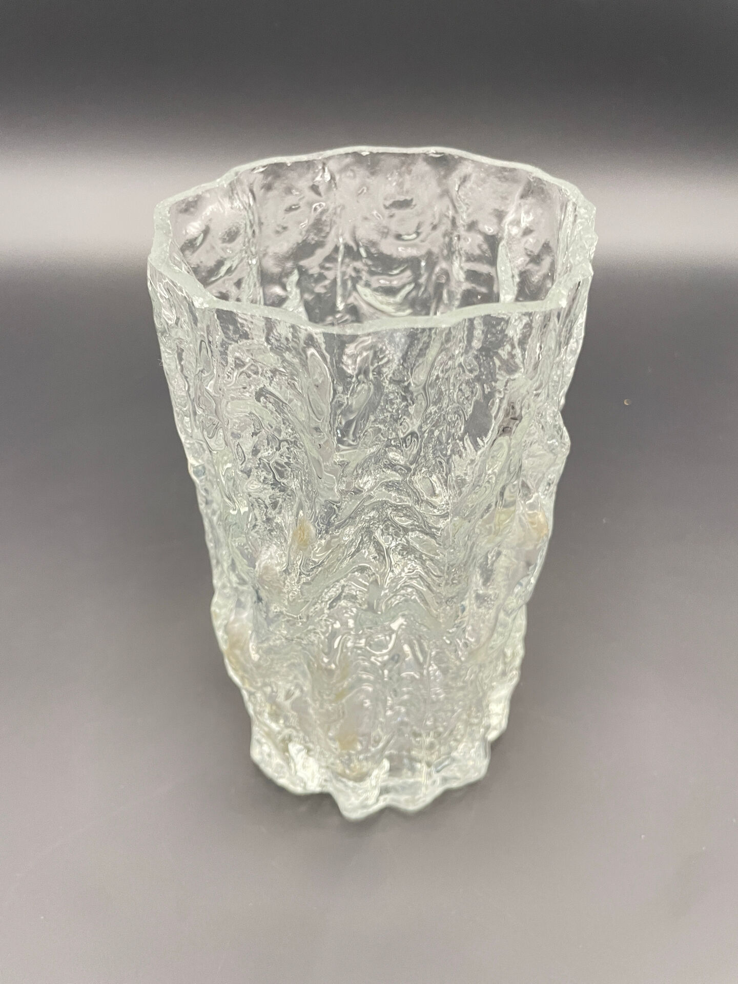Vase vintage en verre glacé attribué à Georgshütte