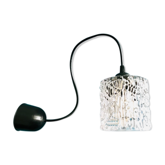 Moulded glass suspension