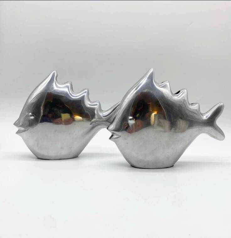 Pair of “Fish” vases / Cast aluminum – 1980s