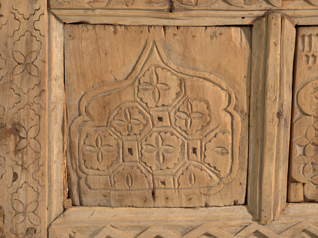 Antique carved pine buffet – China, circa 1900