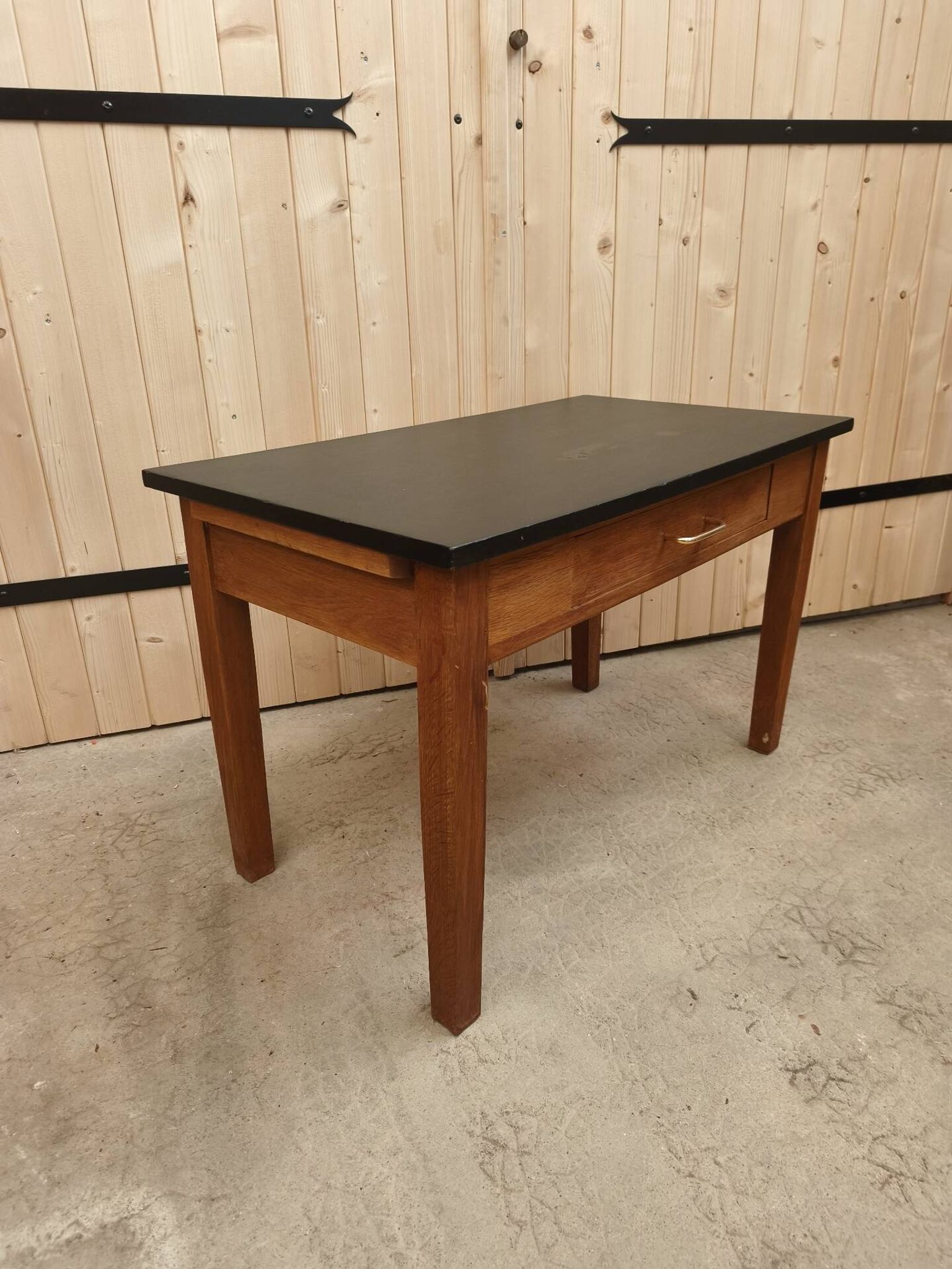 Vintage farmhouse coffee table - renovate the top painted in matte black.