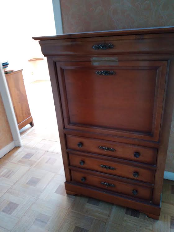 Writing desk in solid wood