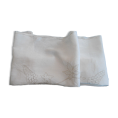 Hand-embroidered linen teacloth or overnappe