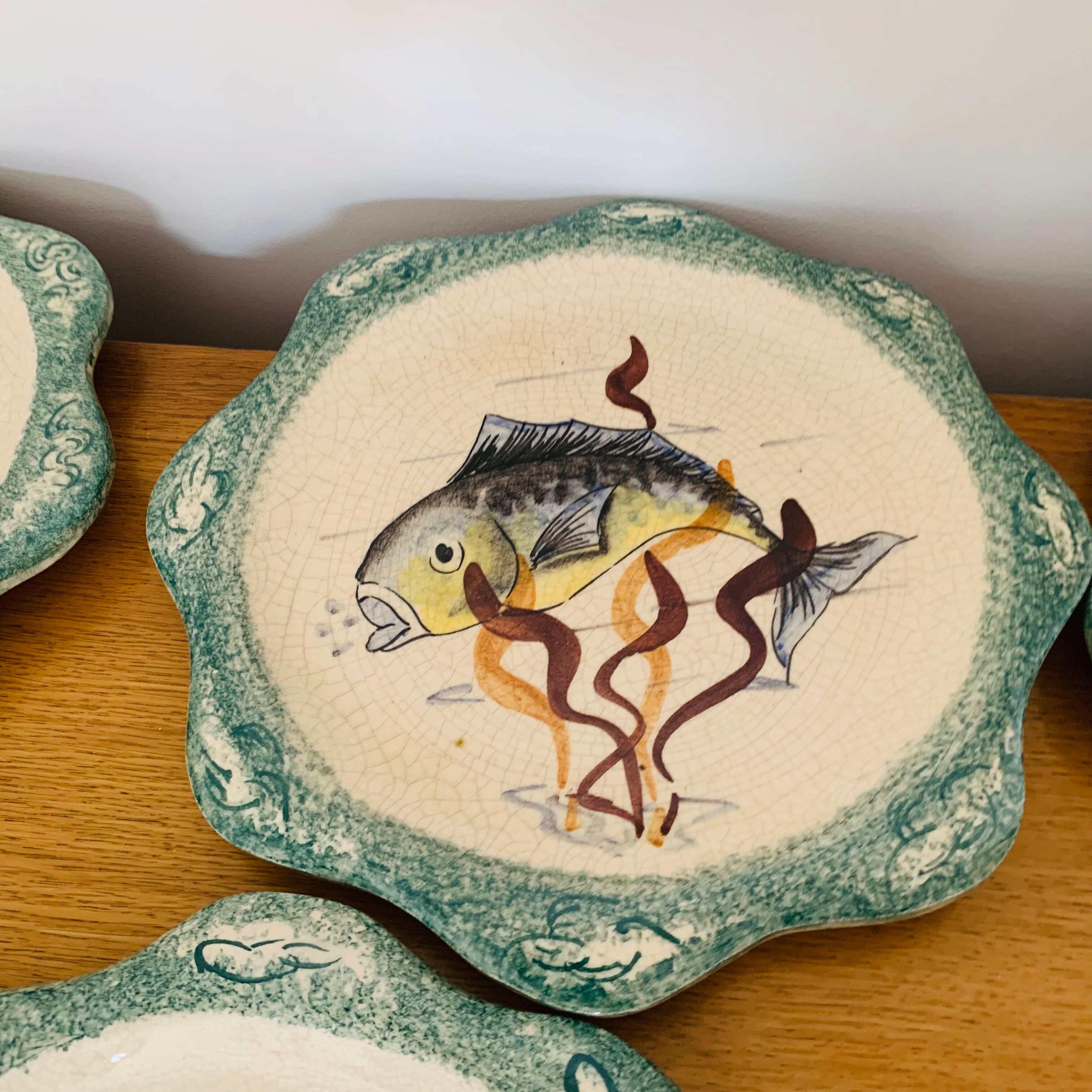 Fish-decorated service