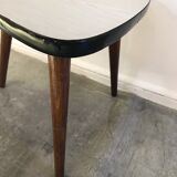 Small tripod table formica