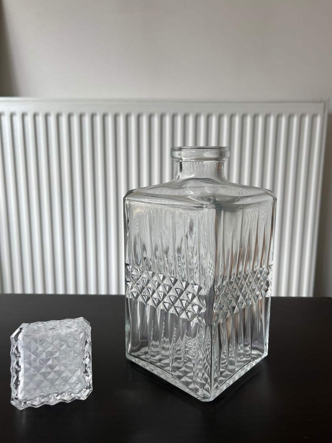 Vintage glass spirits whisky decanter