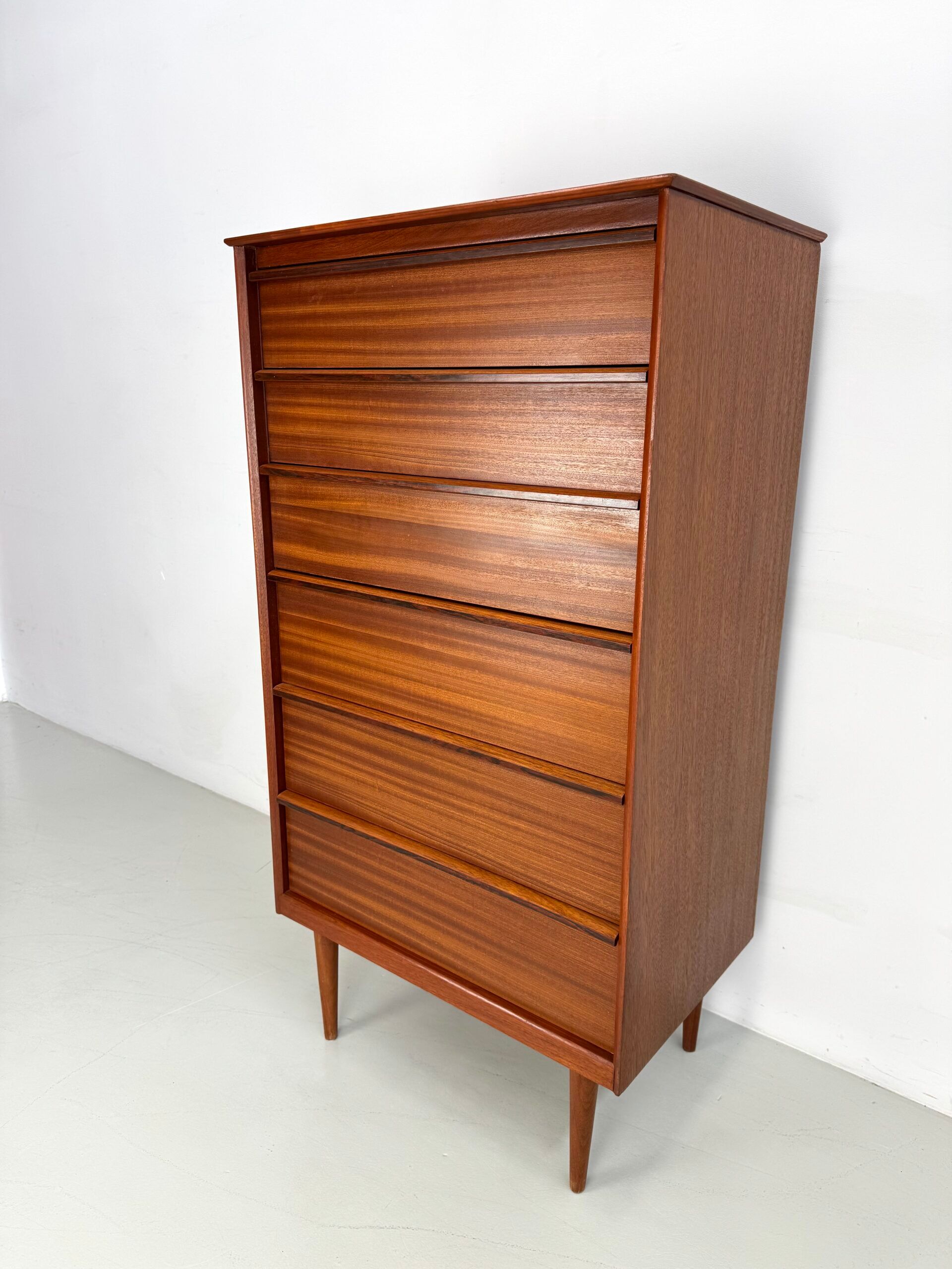 Commode vintage Austinsuite.