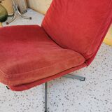 Swivel armchair