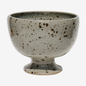 Bowl or fruit dish in pyrite sandstone
