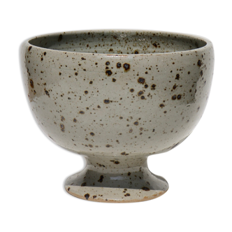 Bowl or fruit dish in pyrite sandstone