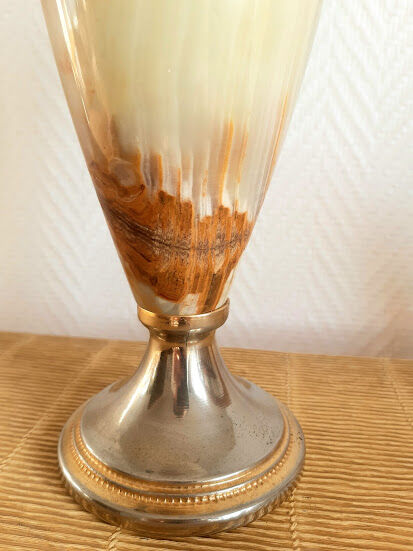 Onyx vase and gilded metal
