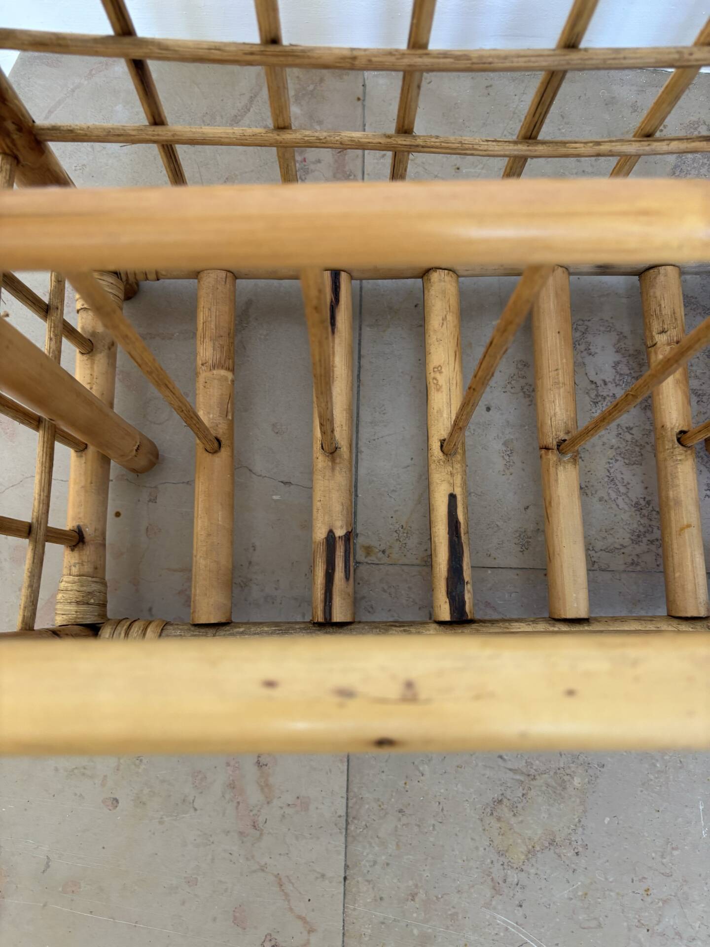 Magazine rack