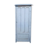 Wall cabinet has a door on coaching
