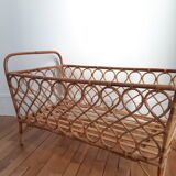 Rattan crib/child
