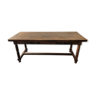 Farm table with stowed