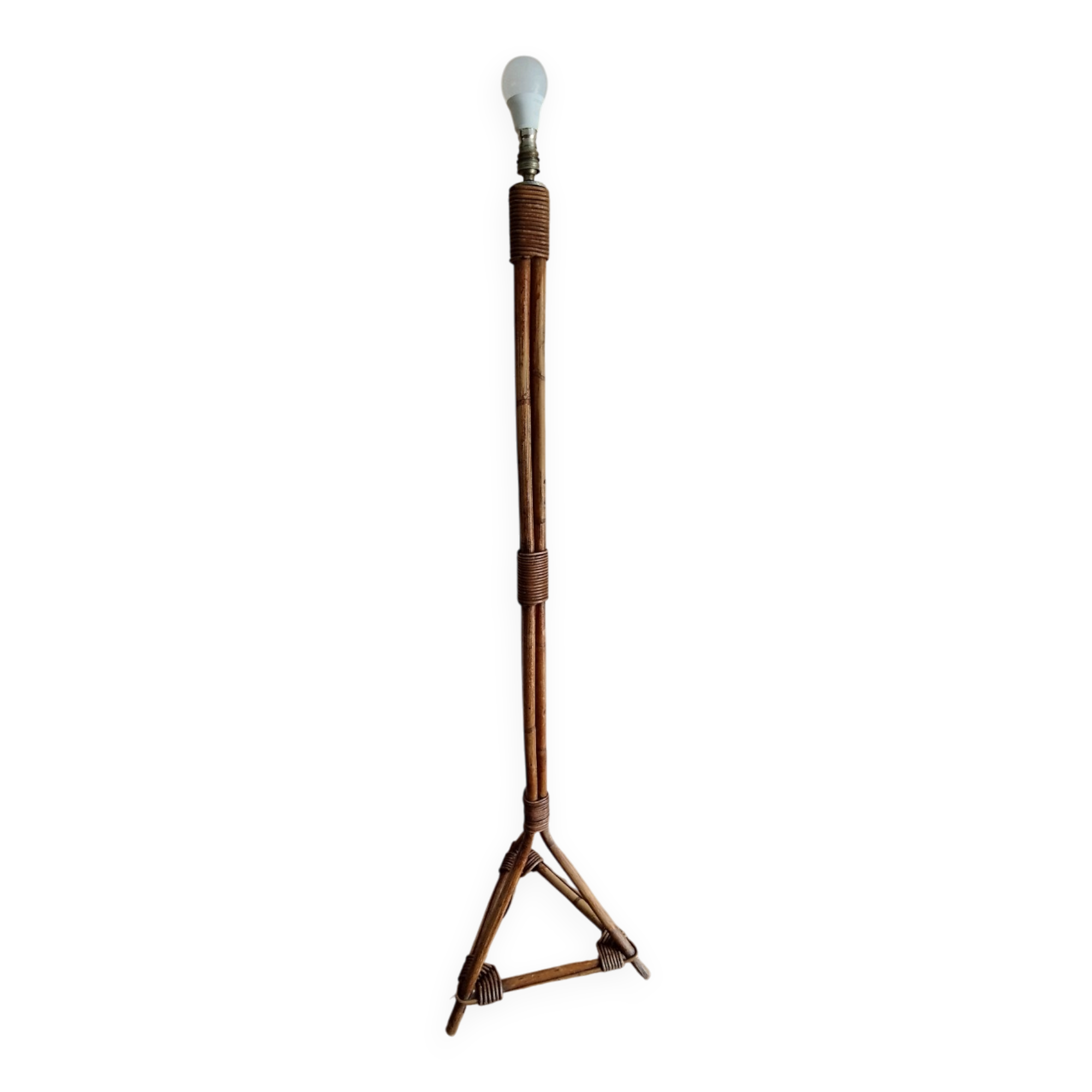 Pied de lampadaire tripode en bambou et rotin