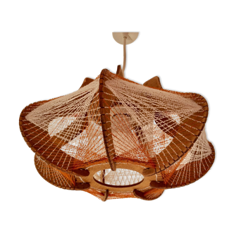 Suspension in vintage Scandinavian yarns