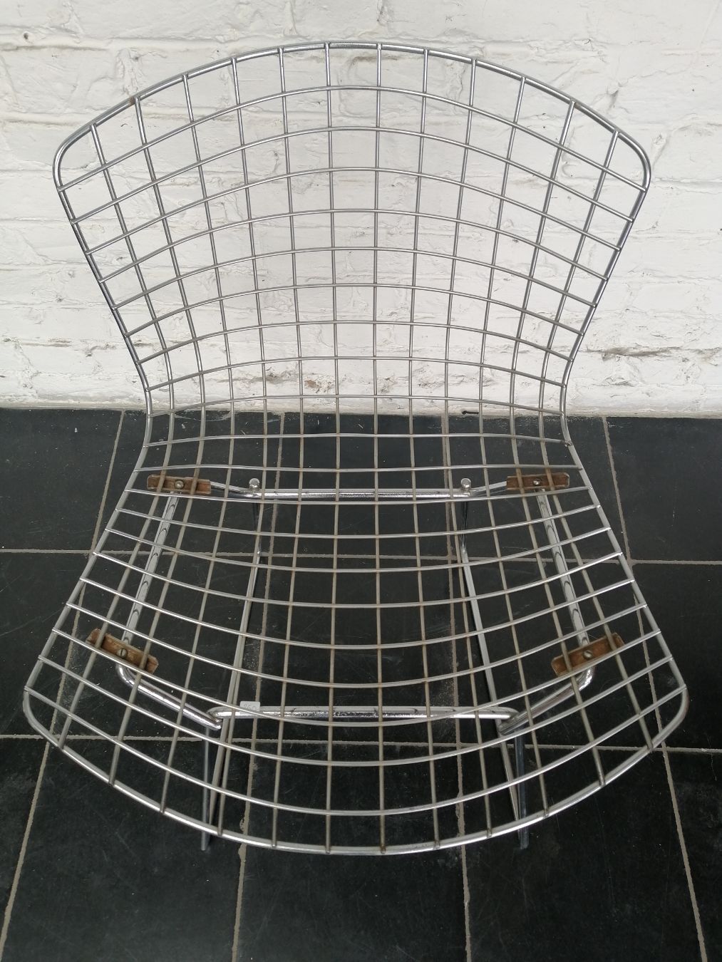 Harry Bertoia sidechair chrome