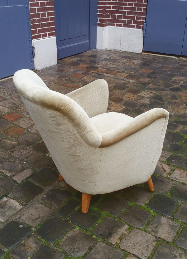 Fauteuil club organique année 50 beige glacé