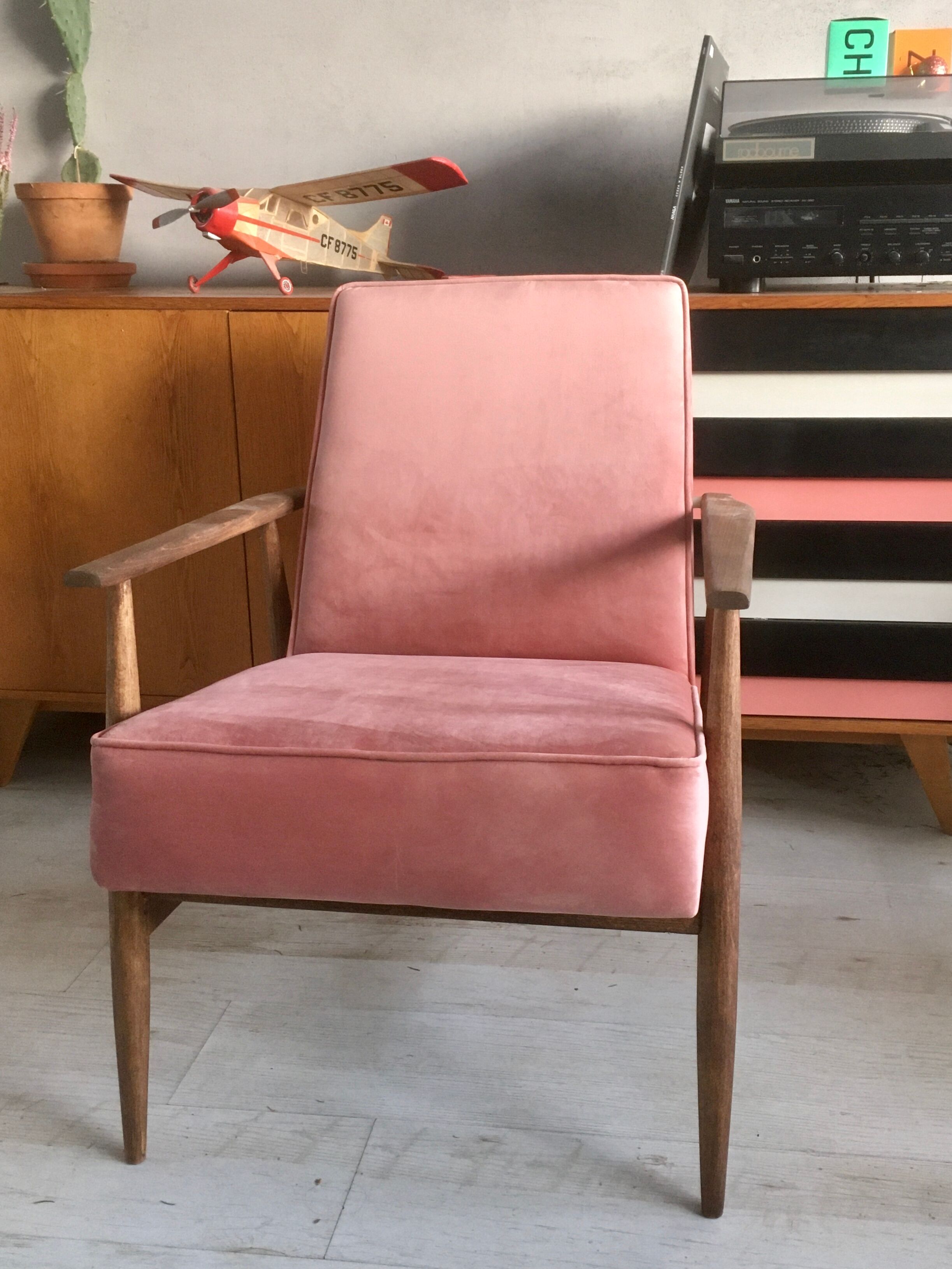 Fauteuil original vintage poli 300-190