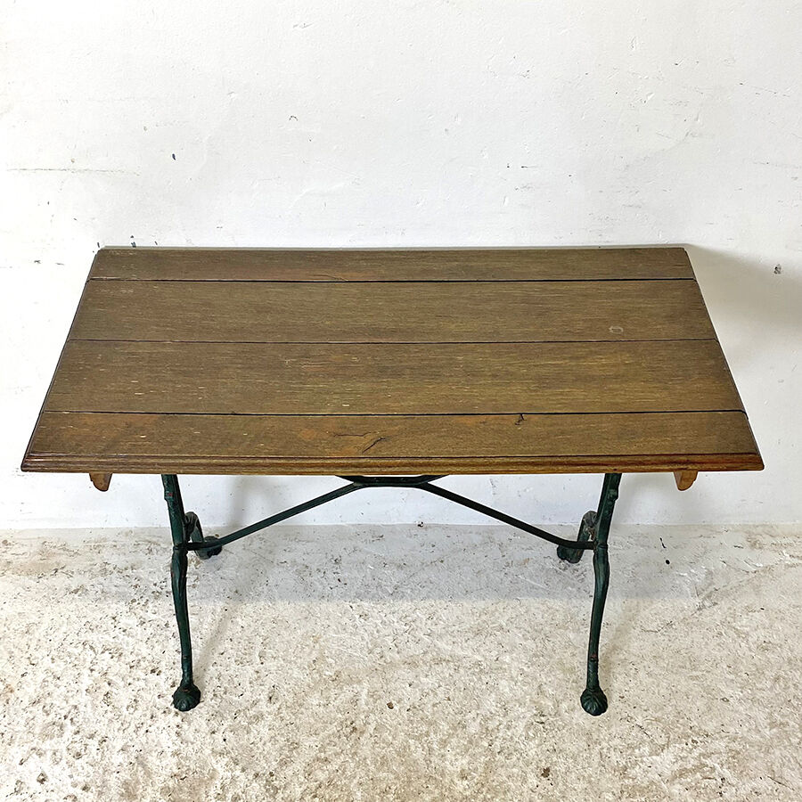 Vintage bistro table 50's