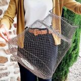 Vintage peach bourriche