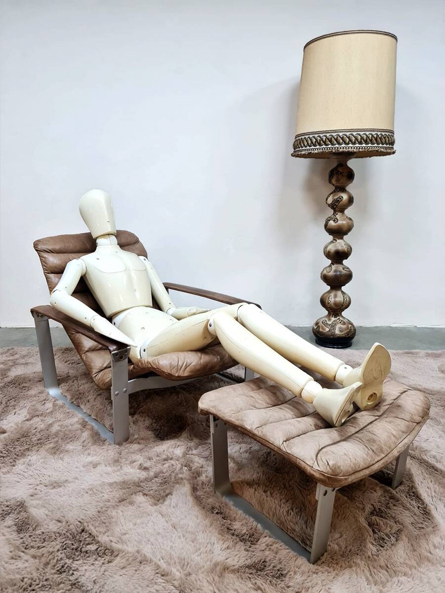 Vintage leather & chrome lounge chair