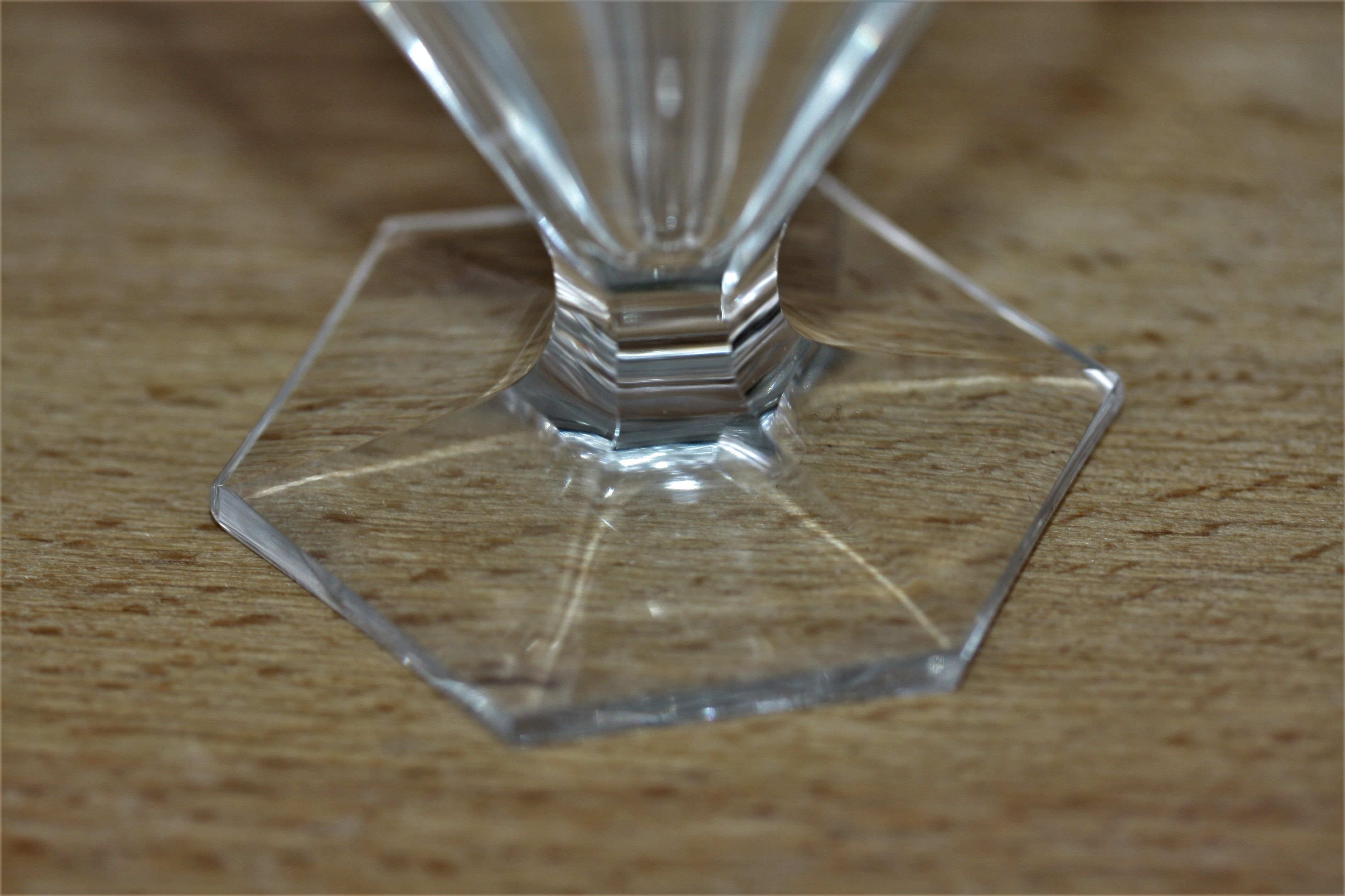 Saint-Louis crystal wine glass Poincaré model