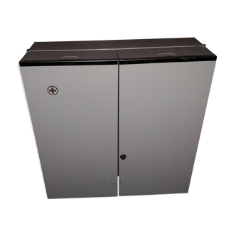 White lacquered metal medicine cabinet