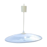 White saucer suspension