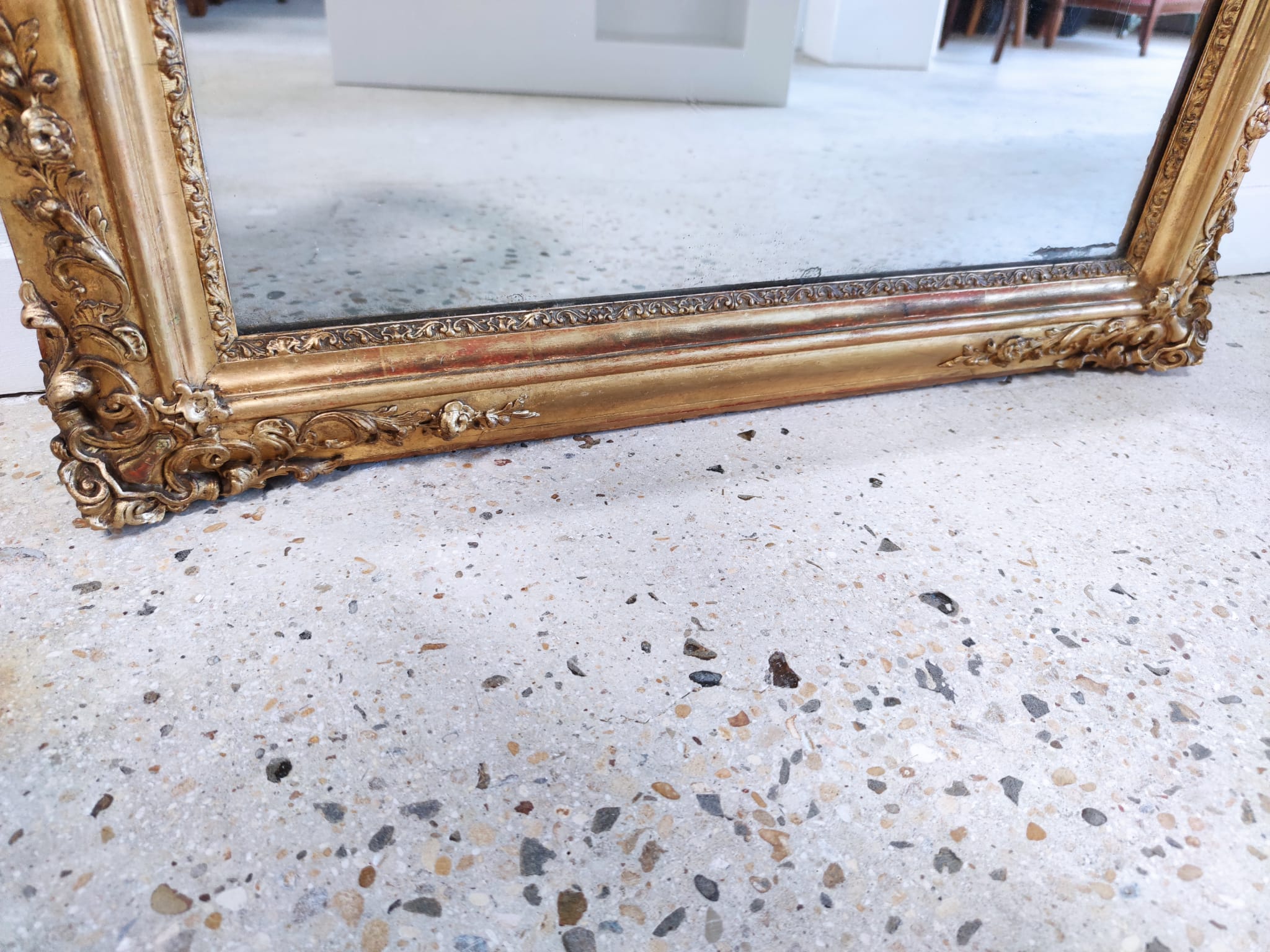 Rectangular golden mirror moldings plant motifs nineteenth H: 130cm