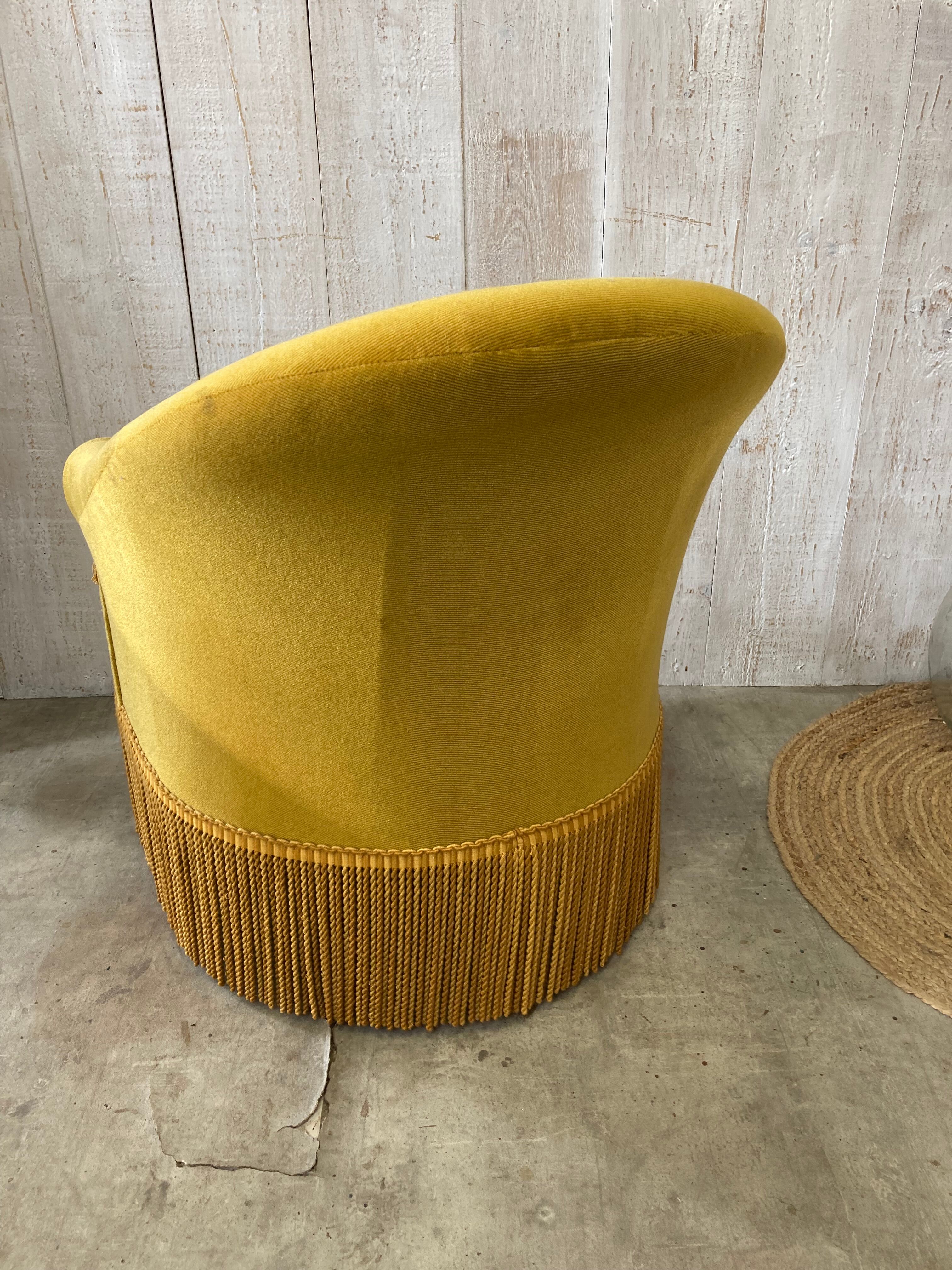 Velvet toad armchair