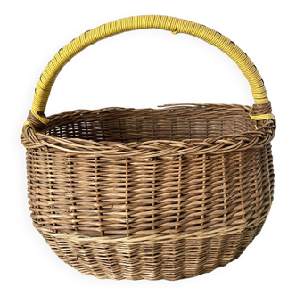 Panier vintage en osier tressé et fil scoubidou