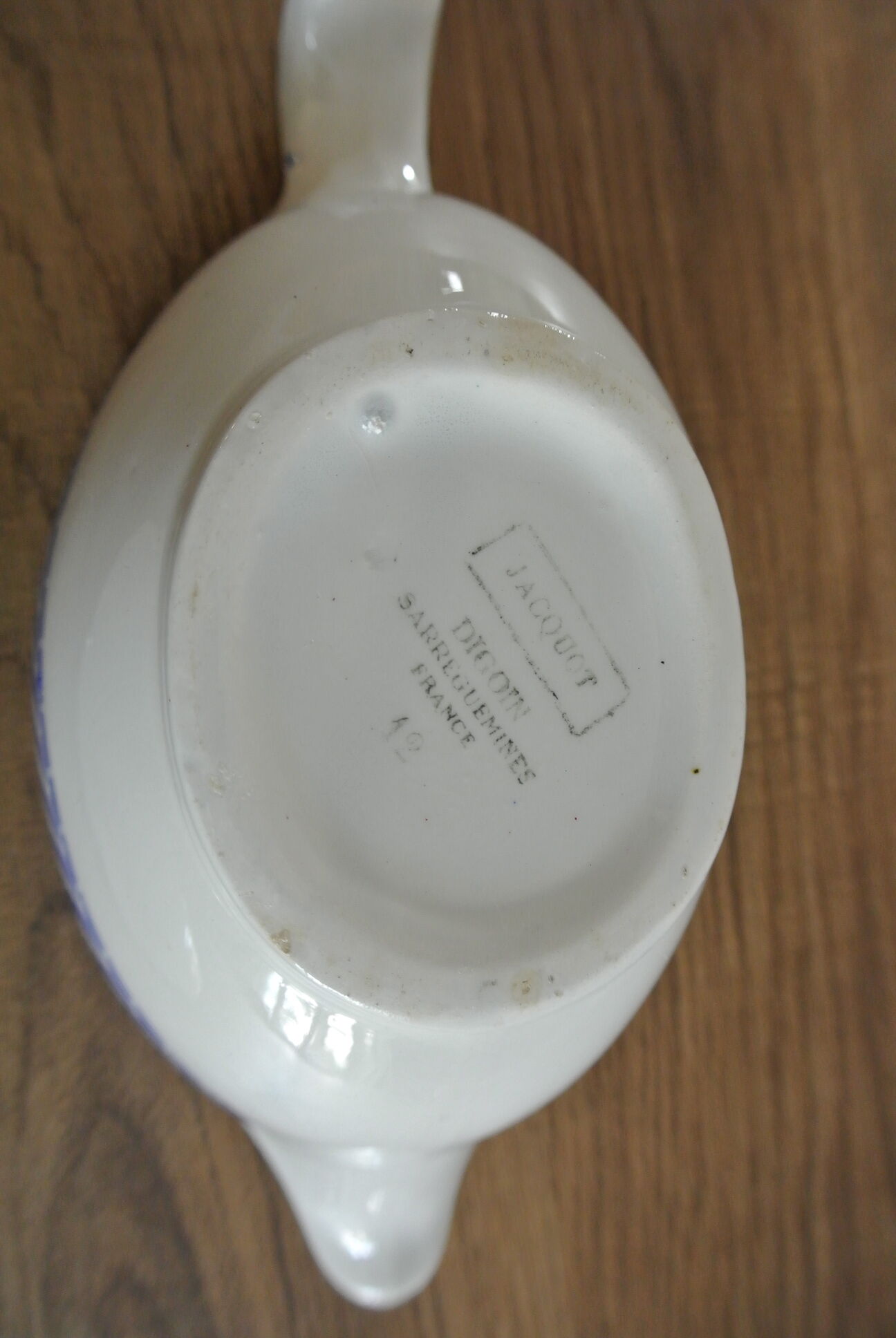 Saucier and 2 dishes